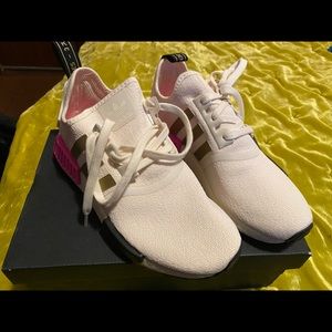 Adidas NMD_R1W never worn brand new in cream and screaming pink
